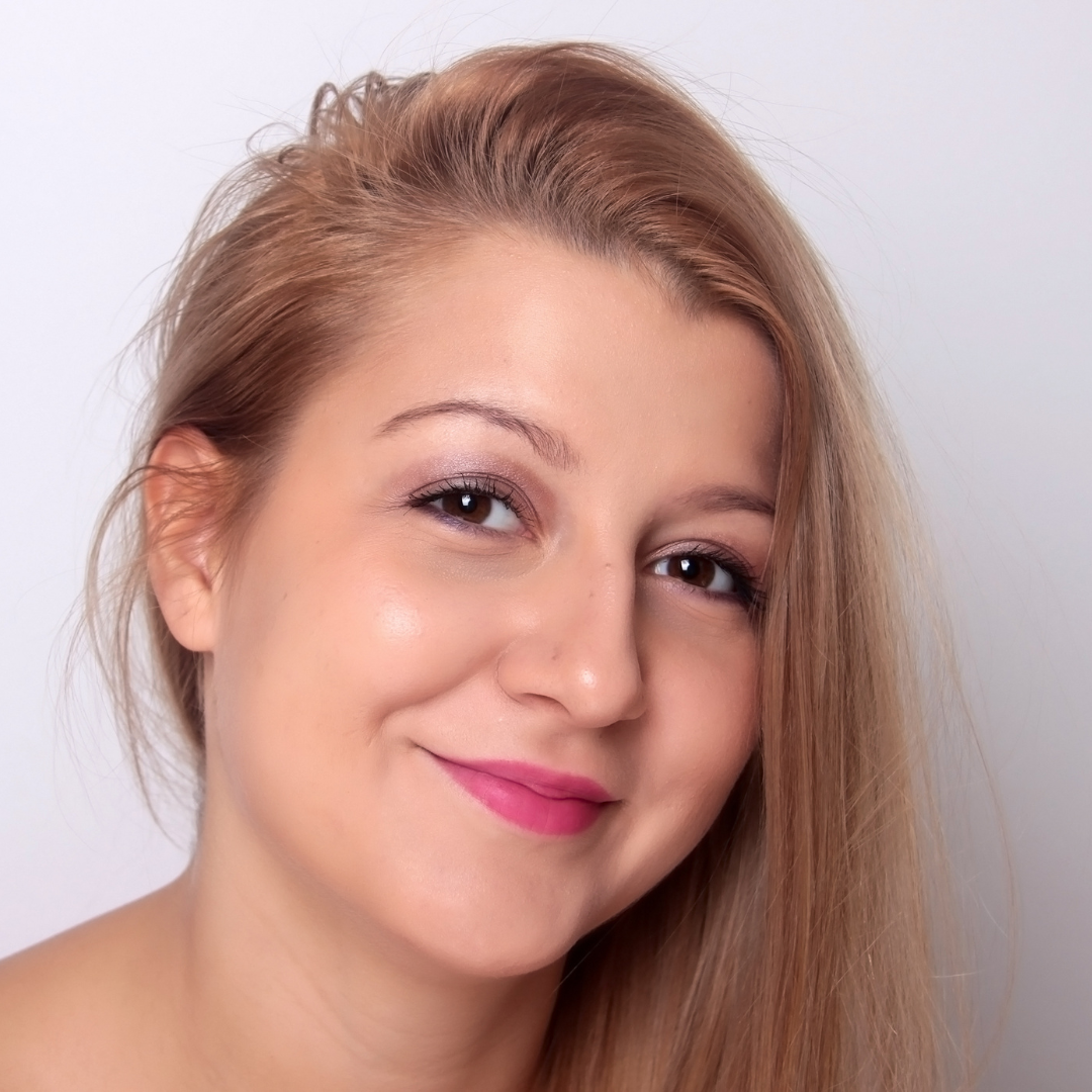 <em>Chloe W.</em>